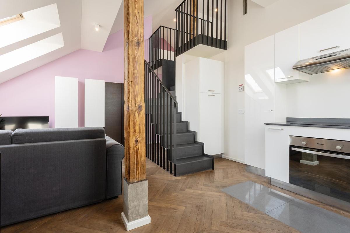 Modern Apartments Close To River Prague Extérieur photo
