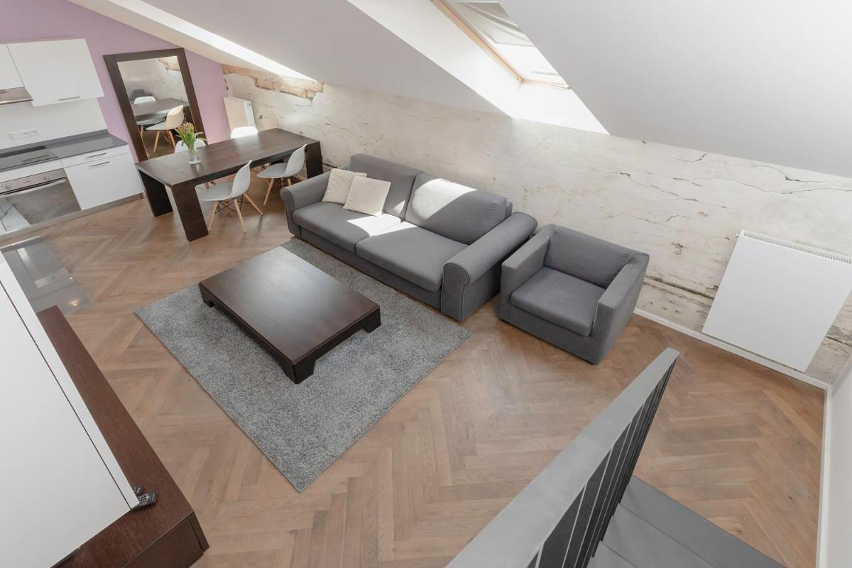 Modern Apartments Close To River Prague Extérieur photo
