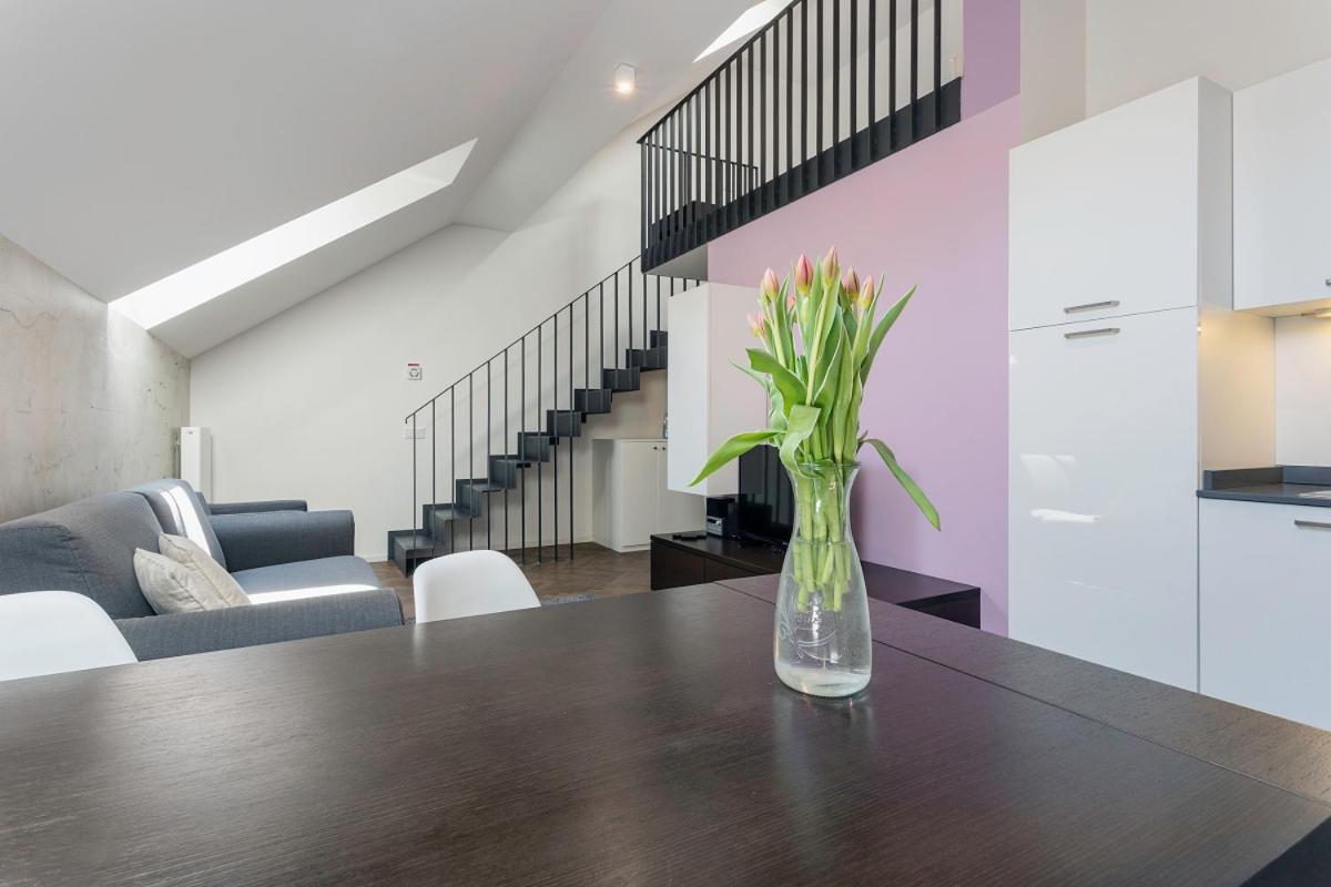 Modern Apartments Close To River Prague Extérieur photo